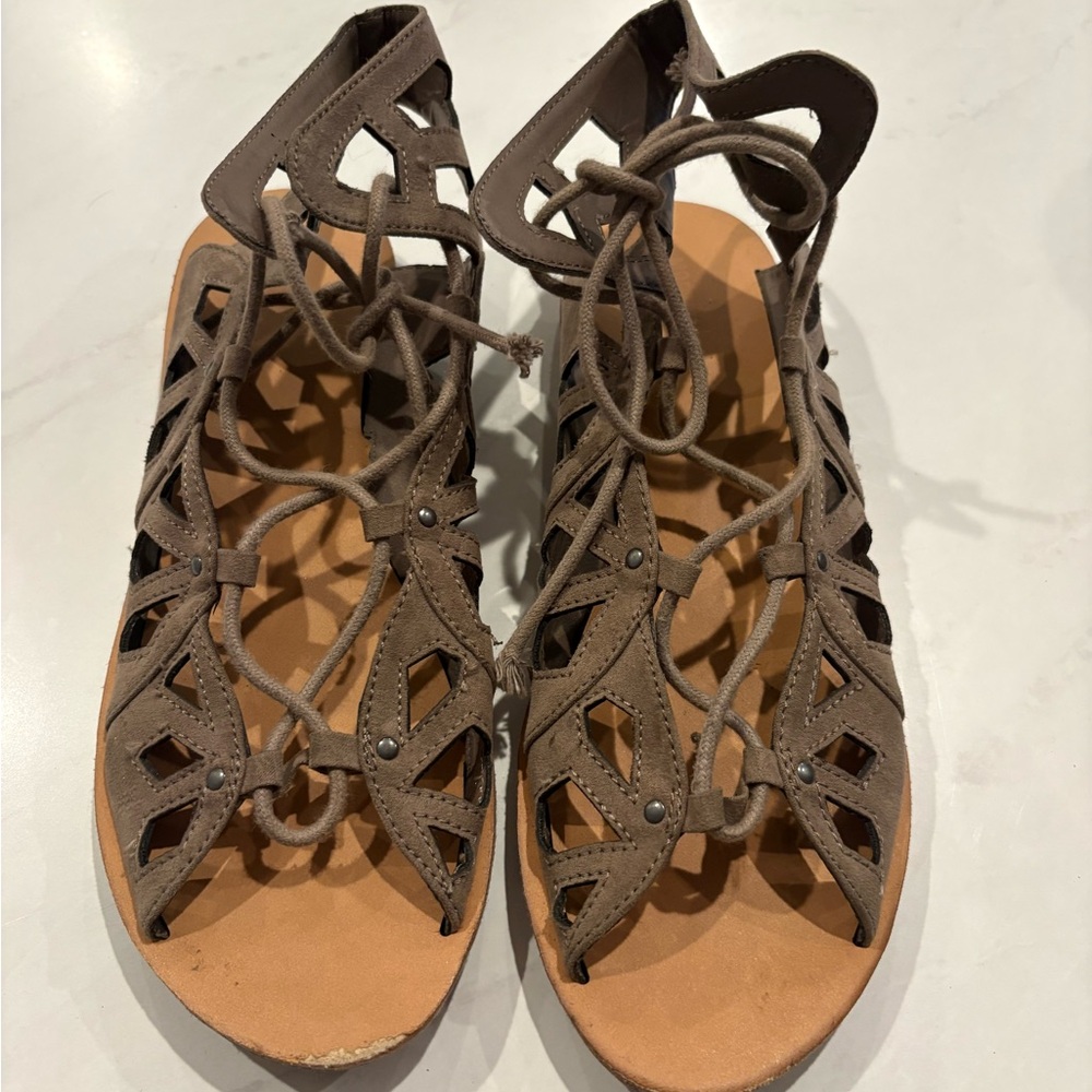 Brown Gladiator Style Sandals (Women Size 9)